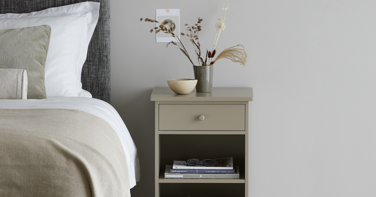 Portland bedside cabinet