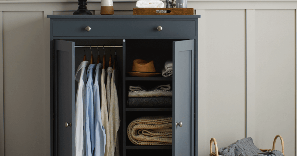 Small cloth hot sale cupboard