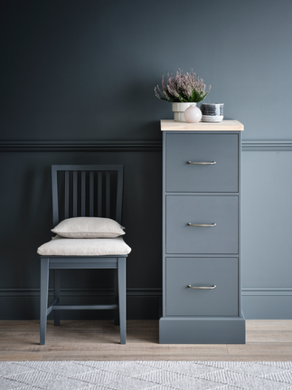 Somersby three drawer oak filing cabinet
