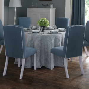 Chairs, stools & benches