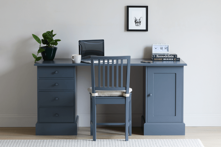 Desks & bureaus