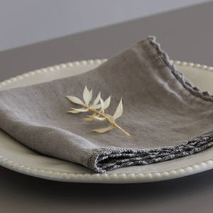 Tablecloths & napkins