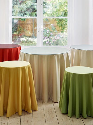 Tablecloths made from azur linings