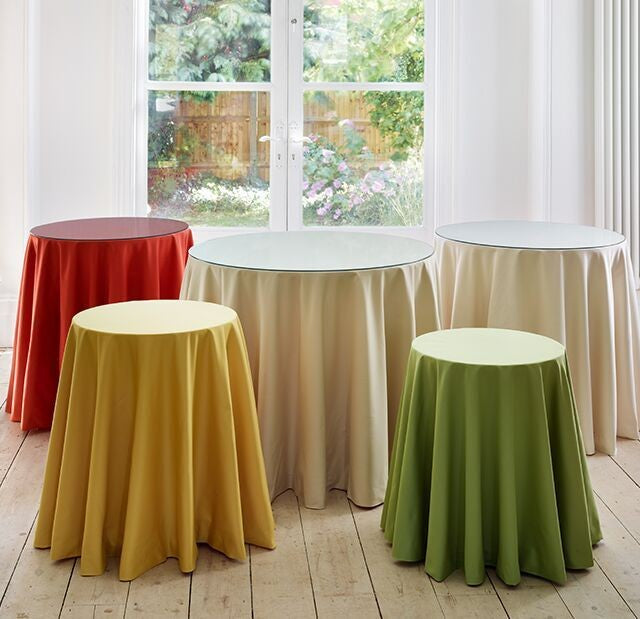 Tablecloths made from azur linings