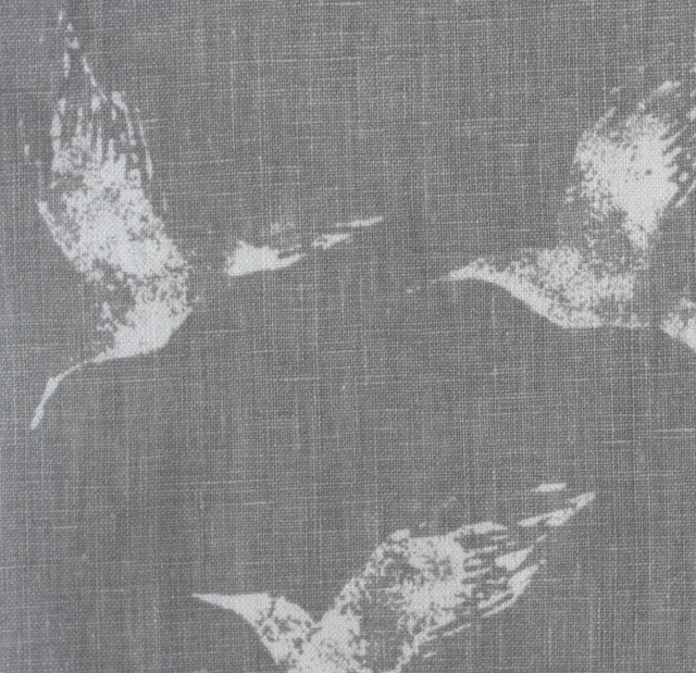 Bollin bird 02 - white on grey