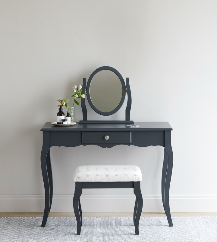 Dressing discount table single