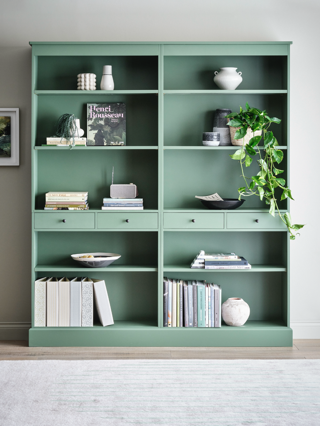 Bookcases and standing online shelves