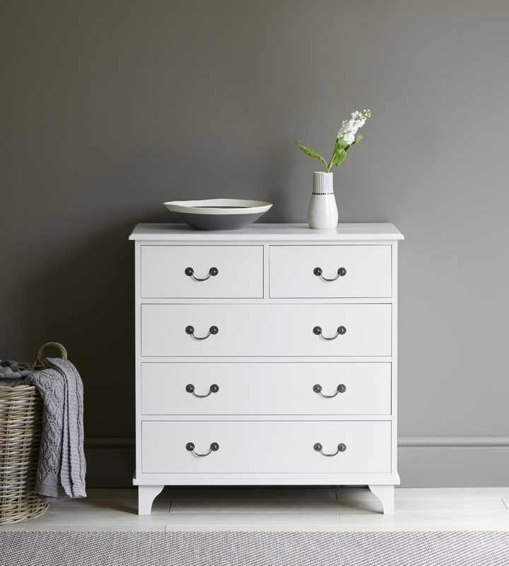 Large Evesham chest of drawers