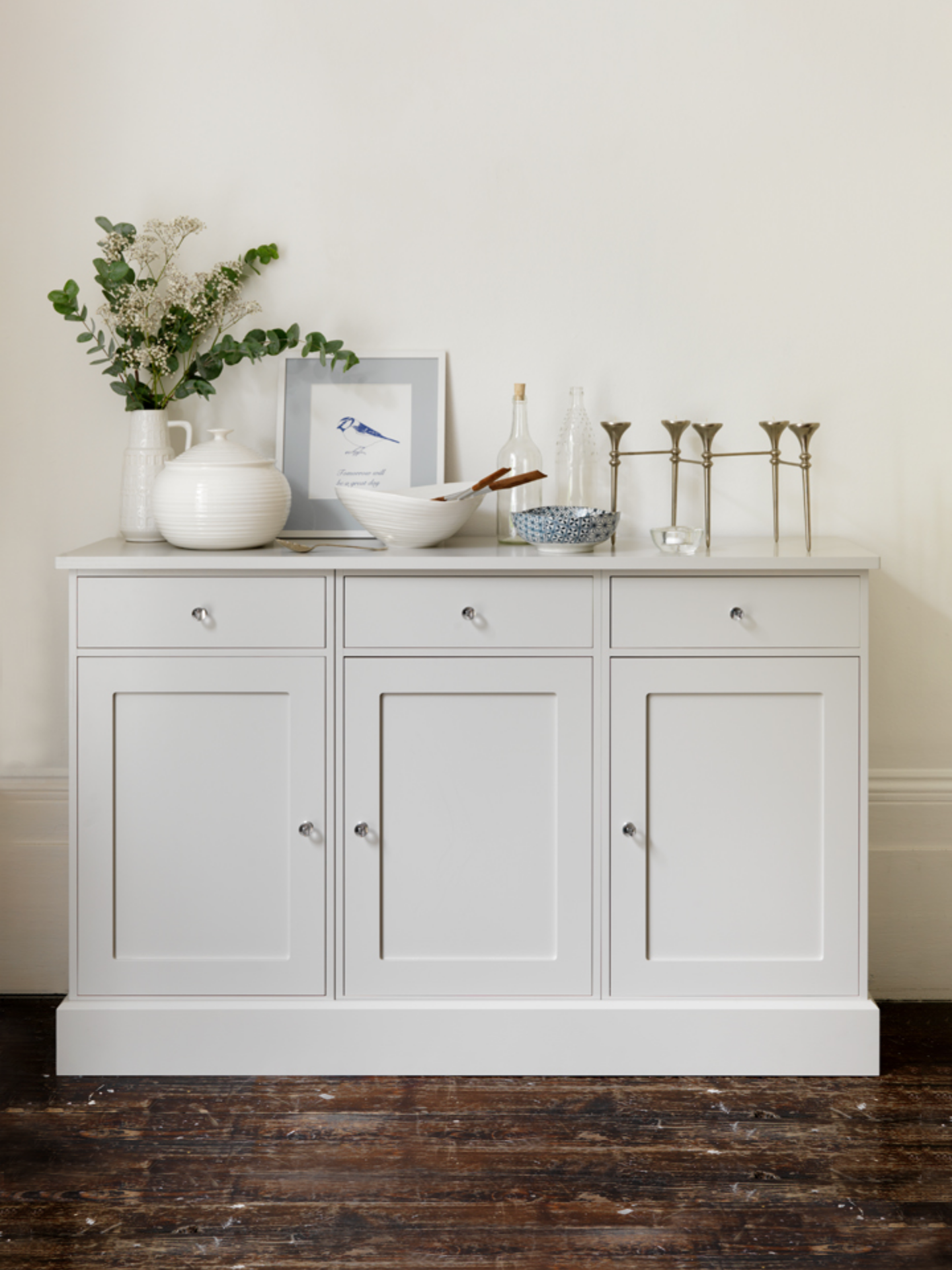 Portland triple cupboard The Dormy House