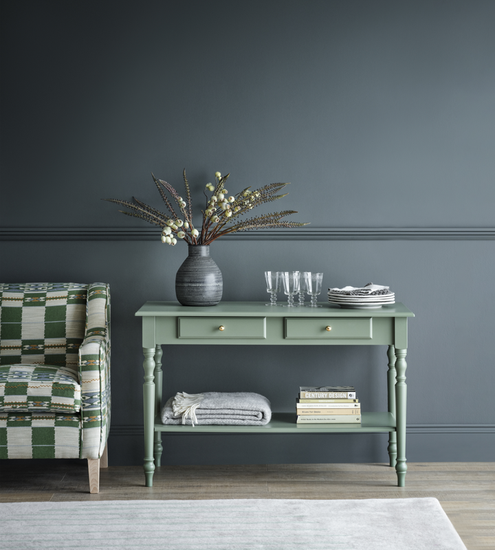 Somersby two drawer table with shelf