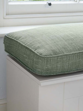 Feather & foam seat pads with loose covers