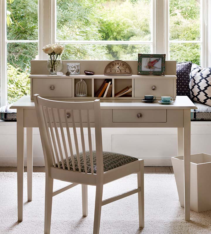 Rochester gallery shelves