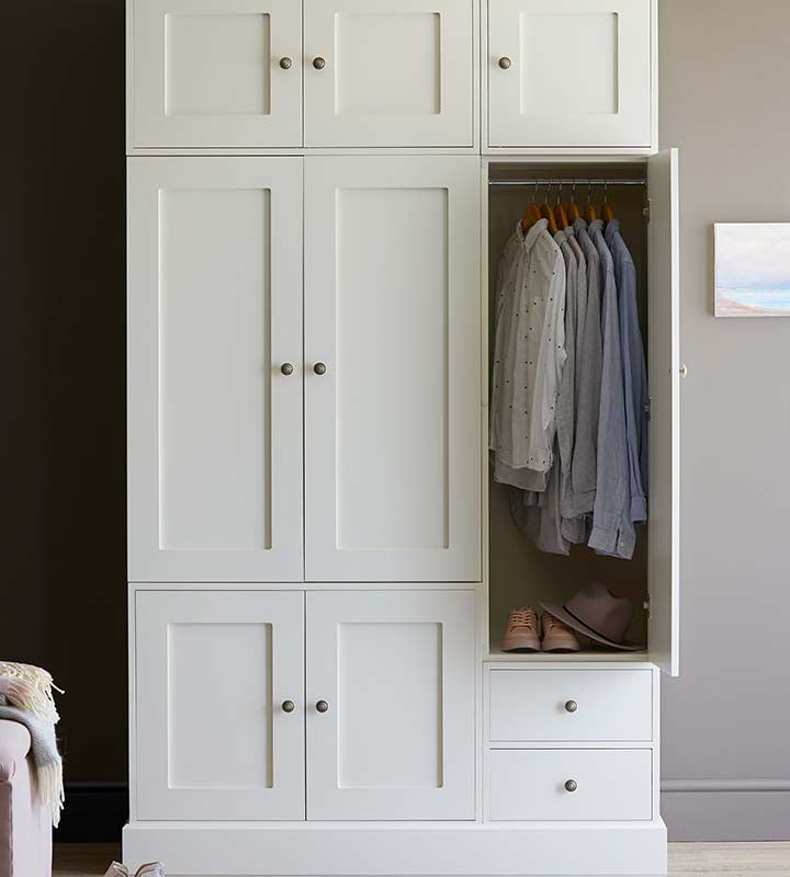 Portland triple wardrobe with top cupboards